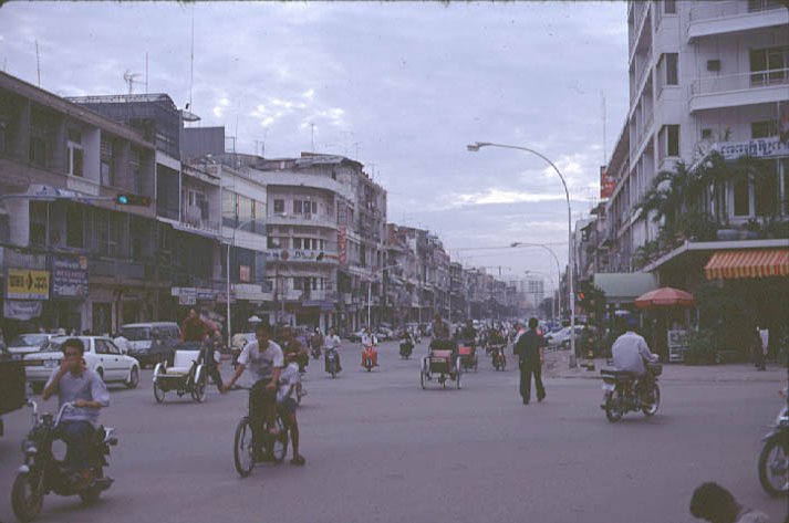 CAMBODIA-2.jpg (56544 bytes)